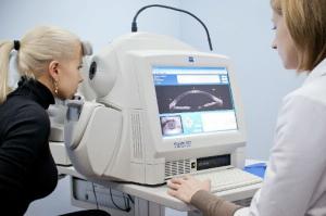 Когерентный сканирующий томограф VISANTE OCT для выявления и мониторинга патологий переднего отрезка глаза, производство CARL ZEISS (Германия).